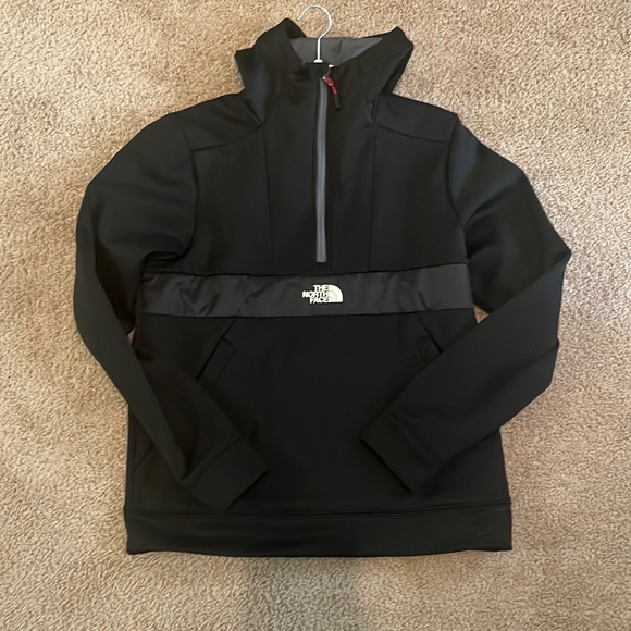 The North Face Black Performance Jacket - Picture 1 of 4